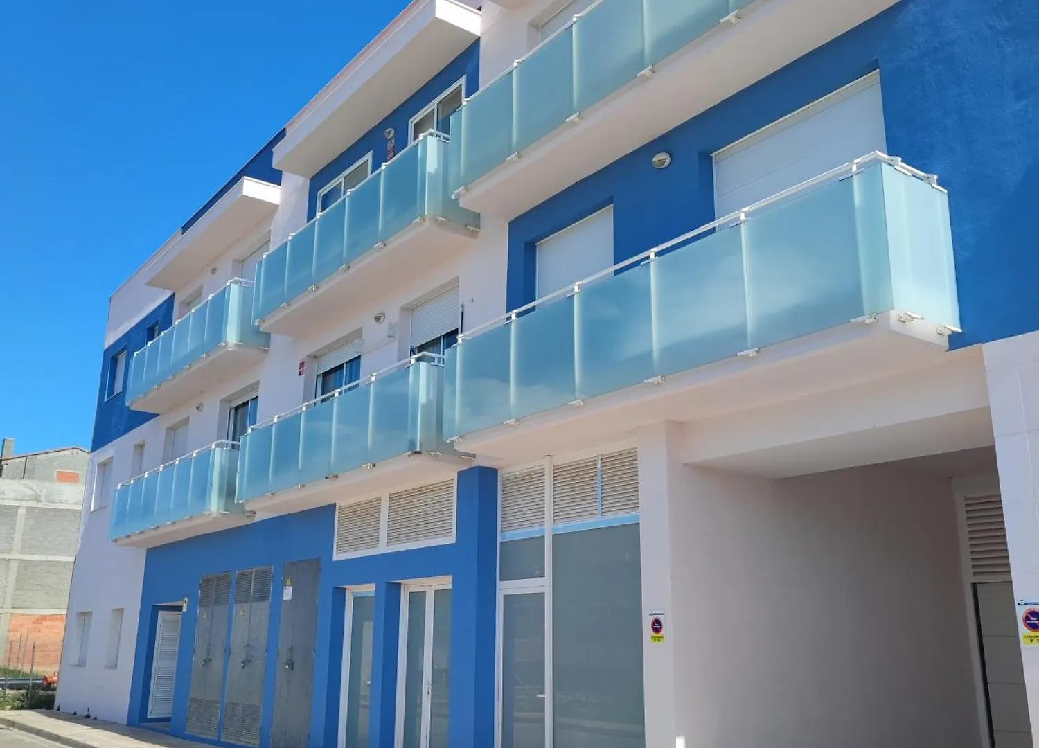 Nina'S Blue Pool & Beach Deltebre